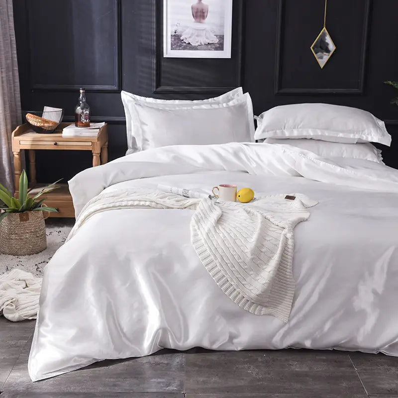 Summer Ice Silky And Cool Net Celebrity Bed Linen Three-piece Bedding Set