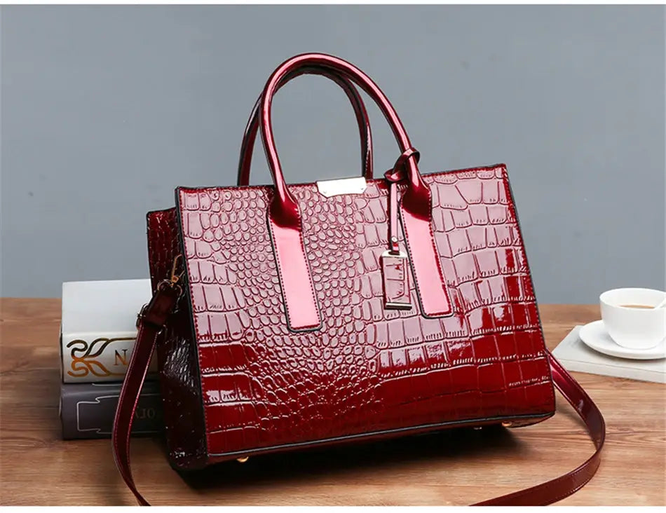 Ladies Handbags 2024 Summer Style Luxury Handbags Women Bags Designer Patent Leather Large Capacity Women Shoulder