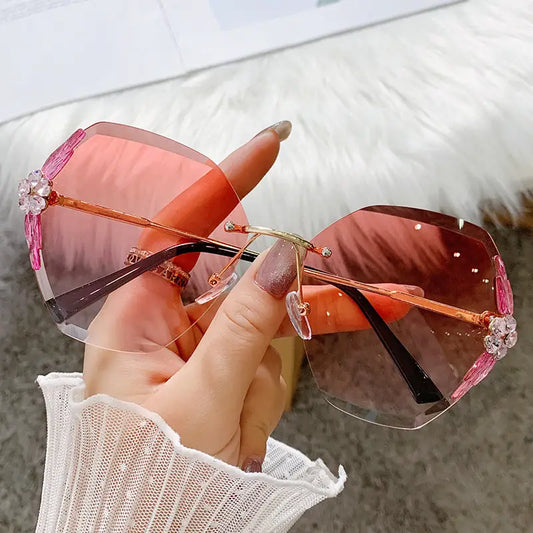 Sunglasses Female Rhinestone To Make Big Face Thin-looked UV Protection Sun Glasses - Average Size / Pink